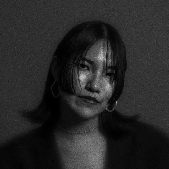 岡嵜 帆乃香 のプロフィール画像 (バストアップ)